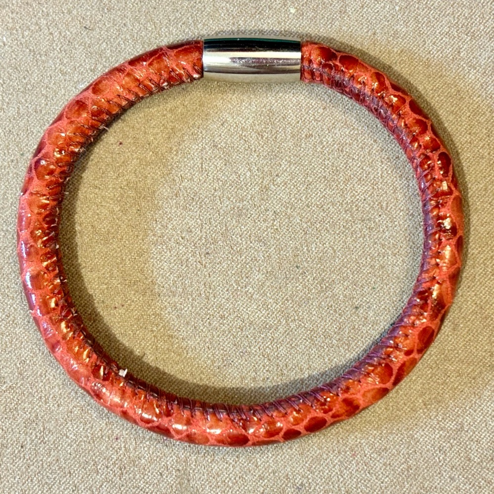 📸🪵Listing! 🆕 Brighton Woodstock double bracelet for beads Rust-tone snakeskin